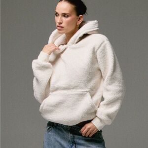 TALENTLESS Women's Cream Sweater